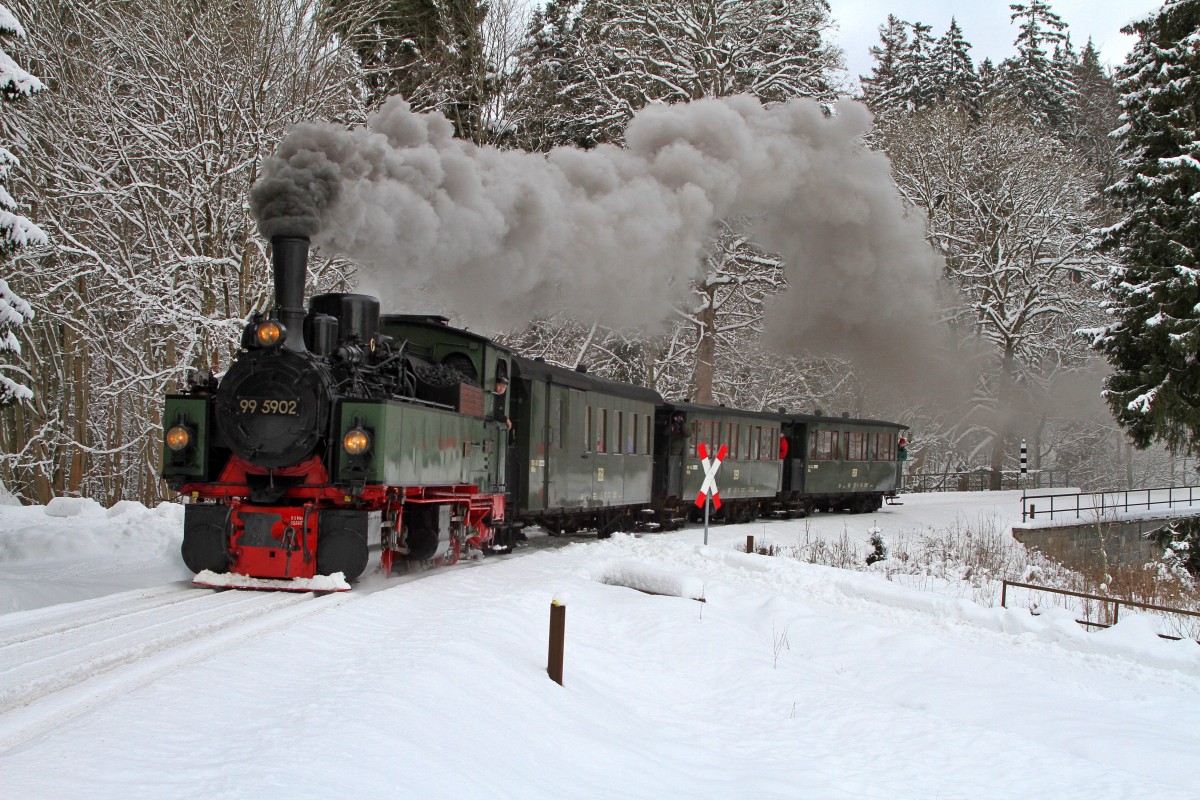 59 5902 ist am 01.02.2015 unterwegs mit ihrem Sonderzug in Richtung Nordhausen Nord.