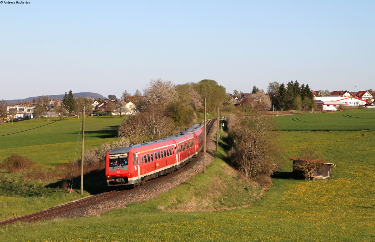 611 002-6 und 611 046-4 als IRE 3217 (Neustadt(Schwarzw)-Ulm Hbf) bei Unadingen 5.5.16