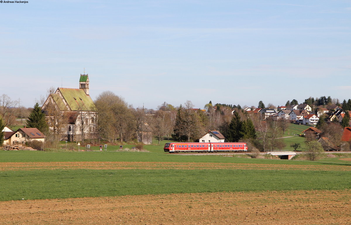 611 017-4 als RE 22310 (Neustadt(Schwarzw)-Rottweil) bei Löffingen 12.4.17