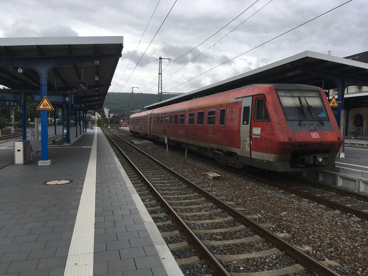 611 041 hatte am 07.09.17 die Aufgabe den ganzen Tag als IRE zwischen Ulm & Aalen zu pendeln, so stand er kurz nach seiner Ankunft als Ire von Ulm in Aalen. 