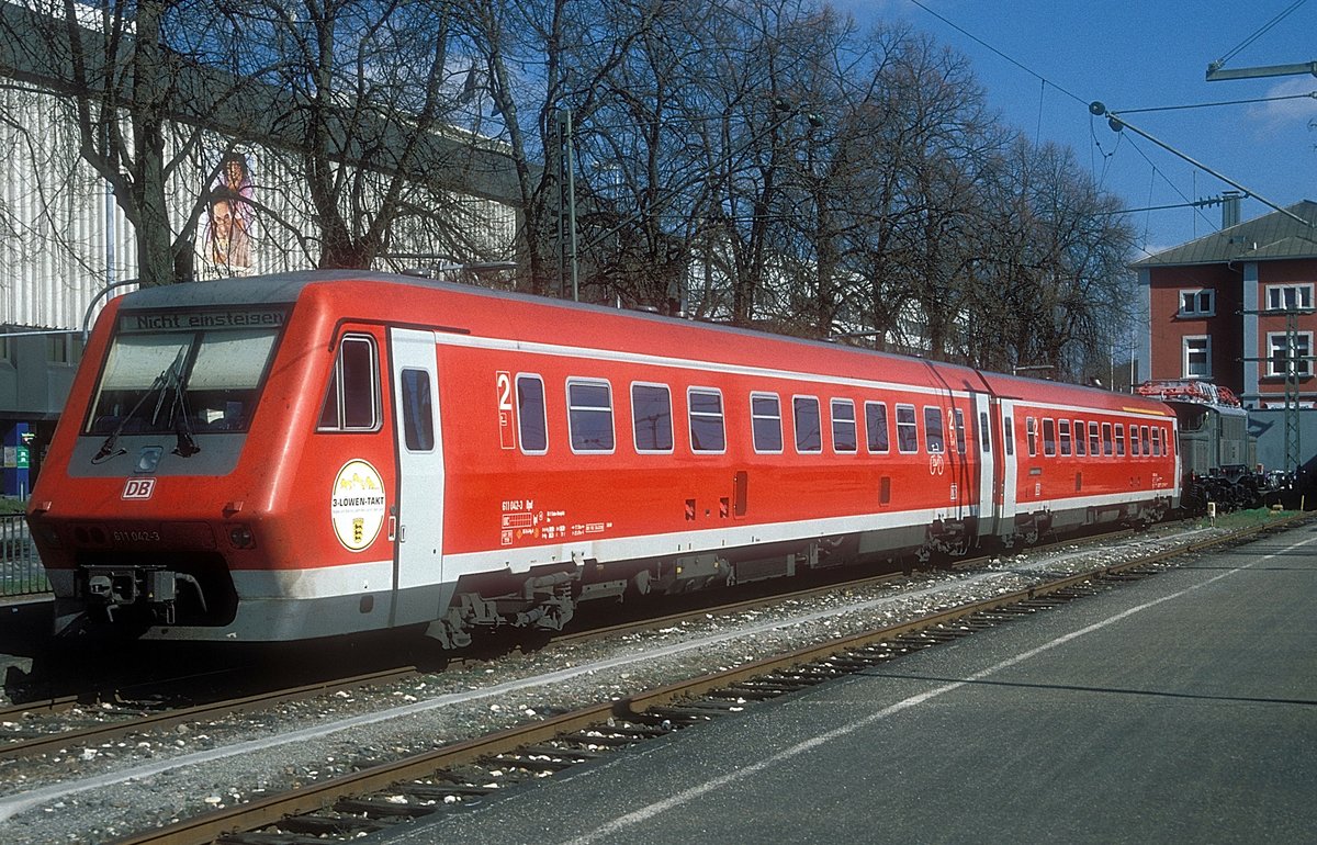 611 042  Singen  10.03.02