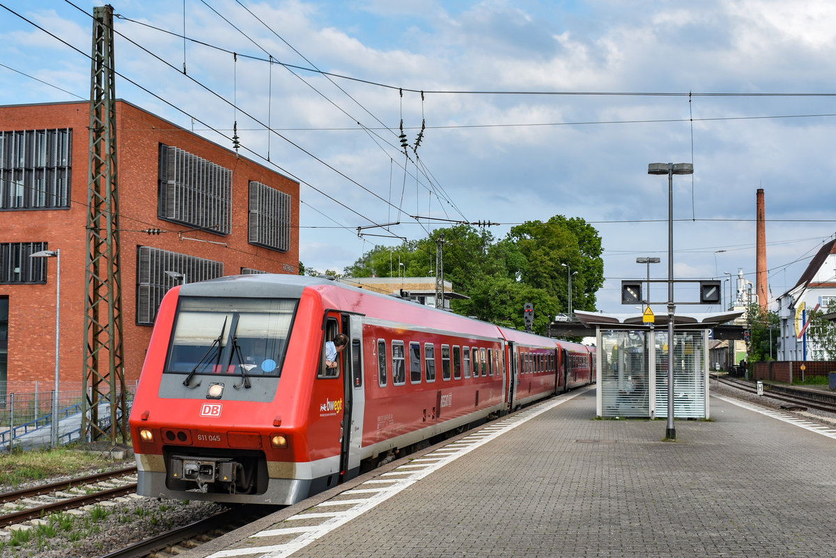 611 045+020 als RB Süßen > Stg.-Untertürkheim am 22.05.19 in Eislingen(Fils)