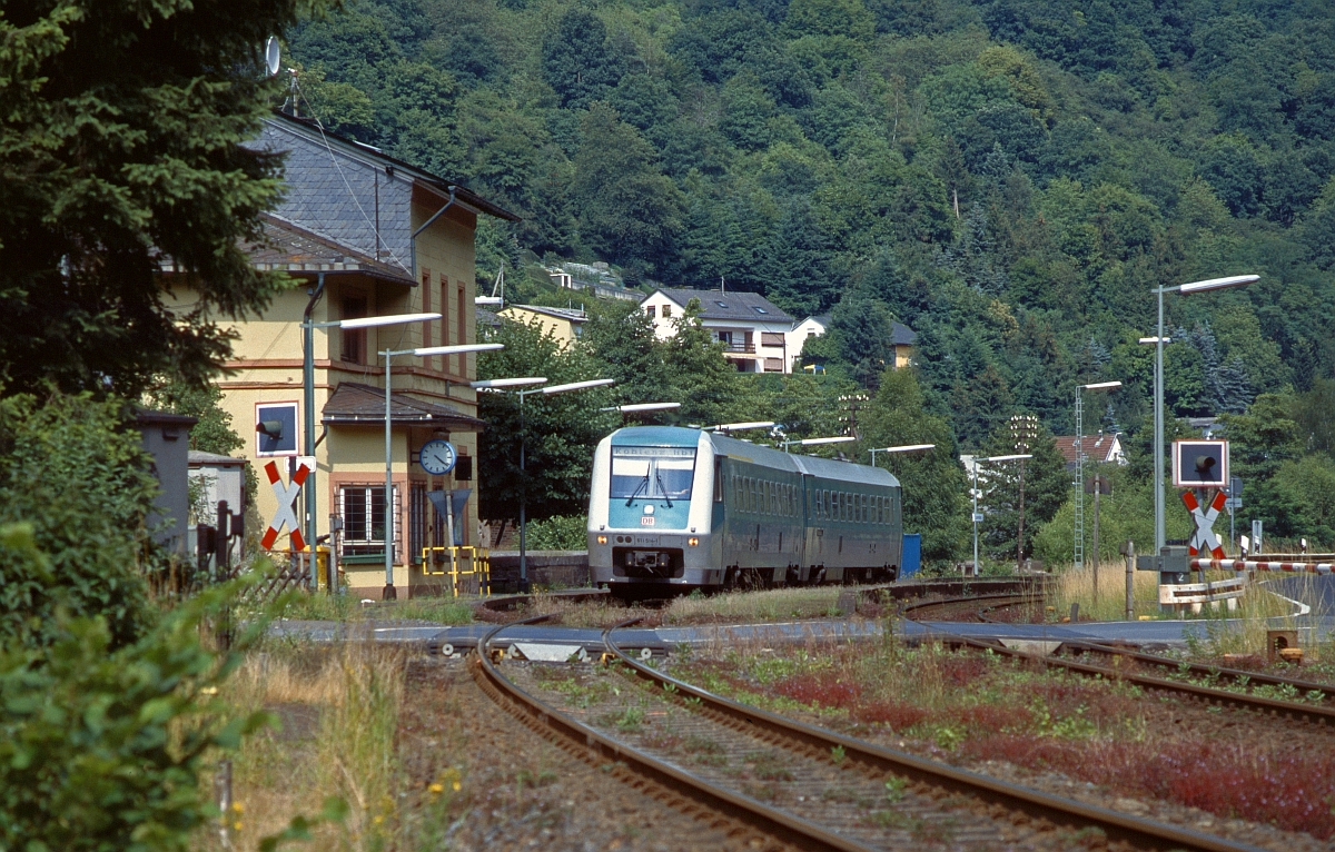 611 514 am 2.7.1999 in Laurenburg auf dem Weg nach Koblenz.