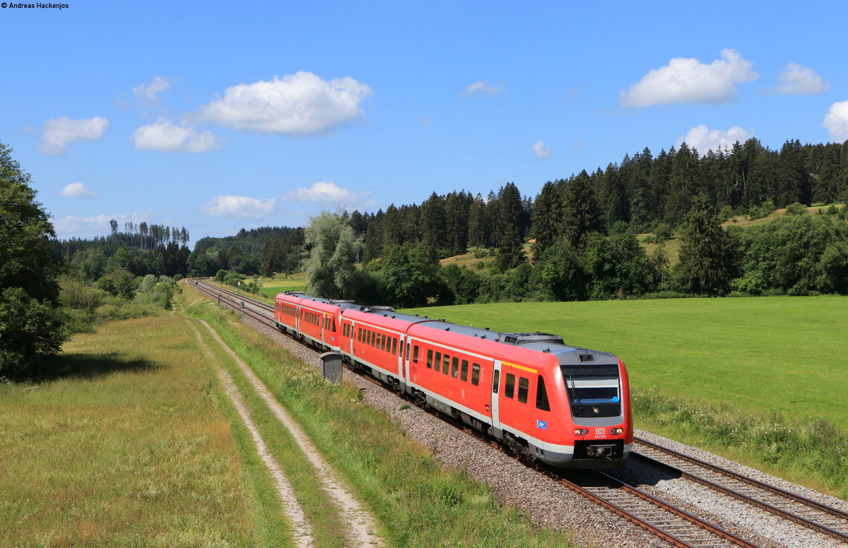 612 079-3 und 612 084-3 als RE 3285/RE 3385 (Lindau Hbf/Oberstdorf-Augsburg Hbf) bei Ruderatshofen 7.7.20