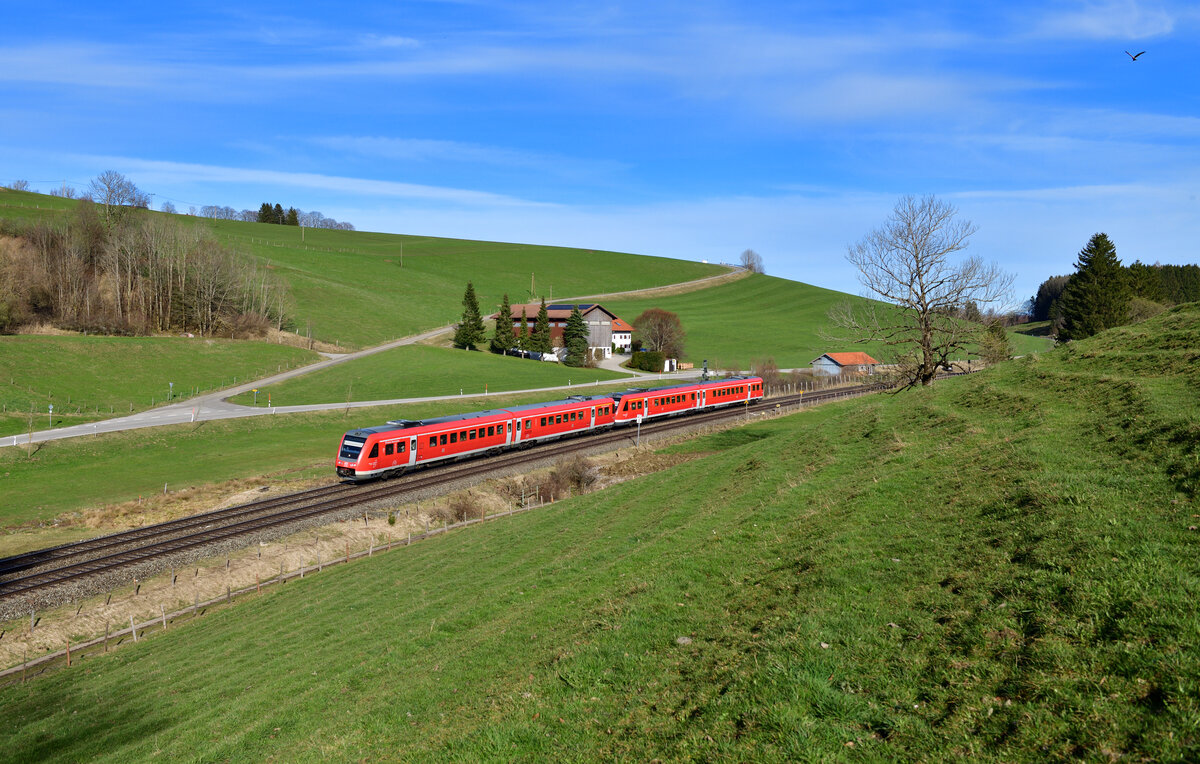 612 081 am 14.03.2024 bei Günzach.