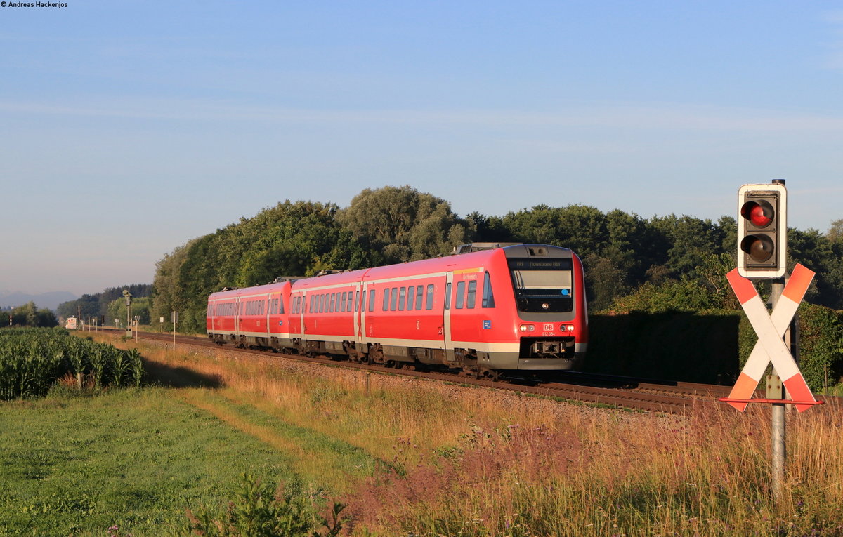 612 084-3 und 612 057-9 als RB 57603 (Kempten(Allgäu)Hbf-Augsburg Hbf) bei Lindenberg 13.7.20