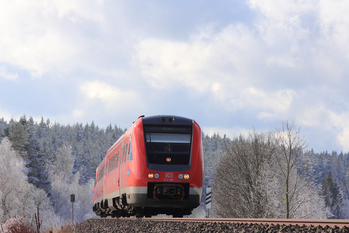 612 160 DB Regio bei Marktleuthen am 25.02.2016.