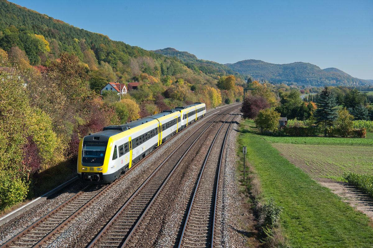 612 537 und ein weiterer bwegt-612er auf Überführungsfahrt von Hof Hbf nach Ulm bei Hersbruck rechts der Pegnitz, 14.10.2018