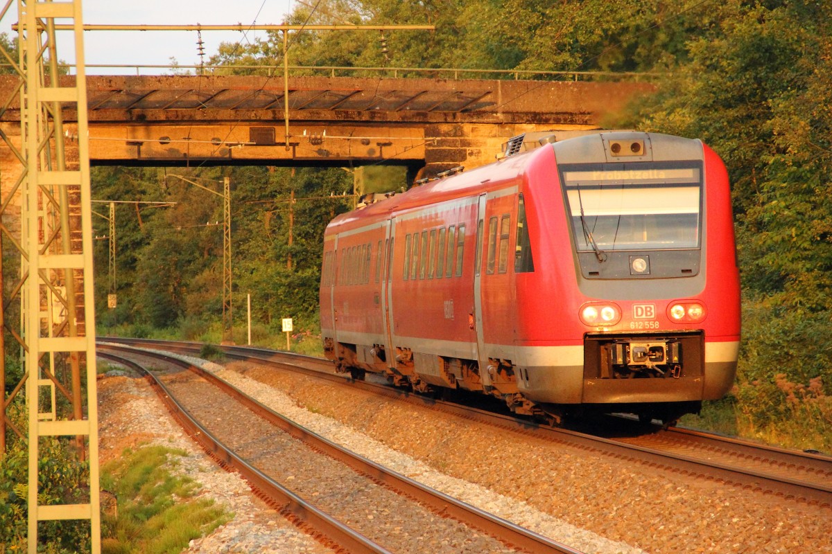 612 558 DB Regio in Michelau am 13.08.2011. (Bild entstand vom Bahnsteig im Haltepunkt Michelau)