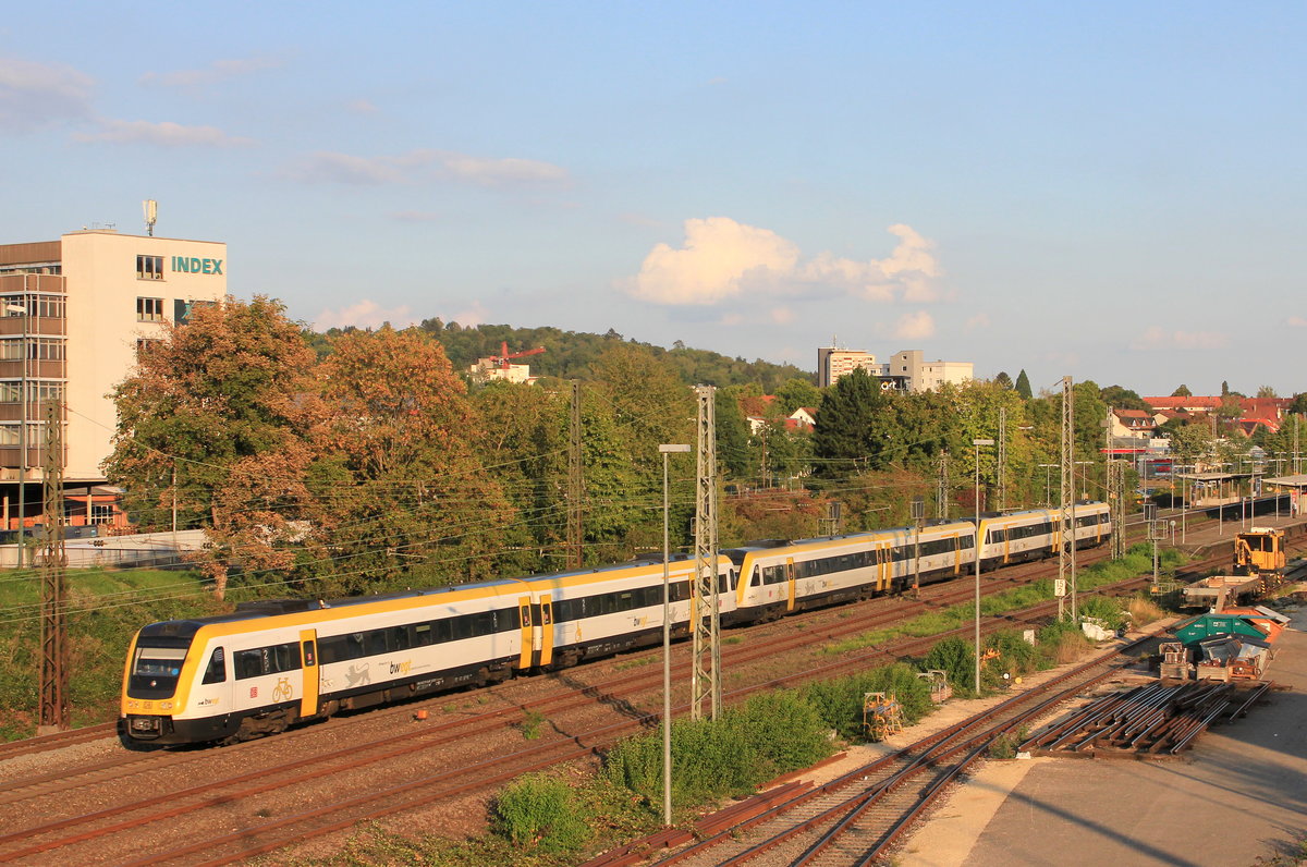 612 571+xxx+xxx als IRE nach Aulendorf/Balingen/Rottenburg am 11.09.2020 in Oberesslingen. 