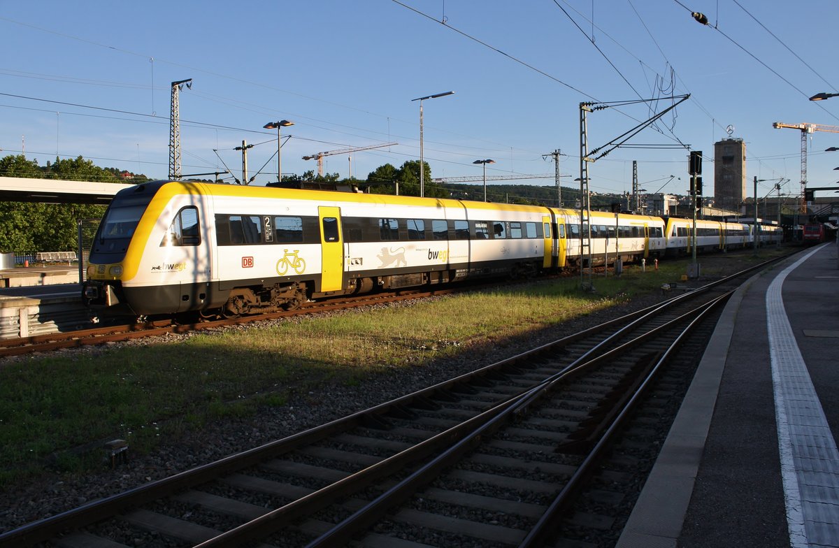 612 609-7 erreicht am Abend des 01.06.2019 als IRE3266 von Aulendorf den Stuttgarter Hauptbahnhof. 
