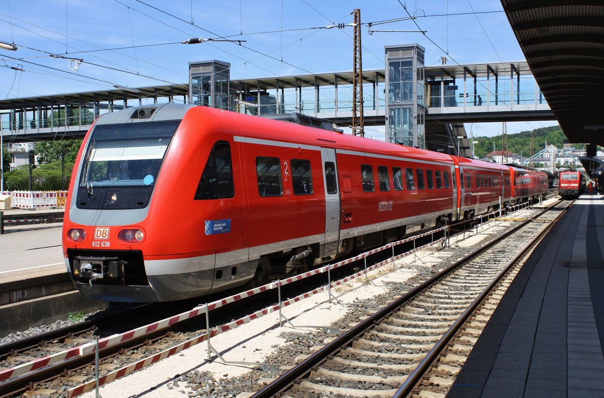 612 638-6 steht am 01.06.2019 als RE3987 nach Lindau Hauptbahnhof im Ulmer Hauptbahnhof bereit.