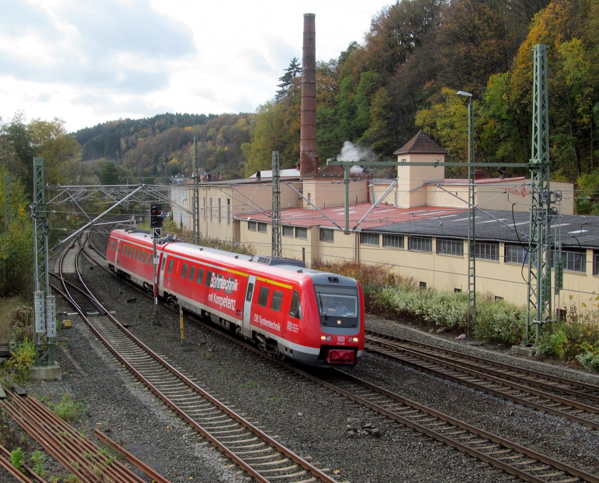 612 901 / 902 der DB Systemtechnik durchfhrt am 29. Oktober 2013 Kronach in Richtung Ludwigsstadt.