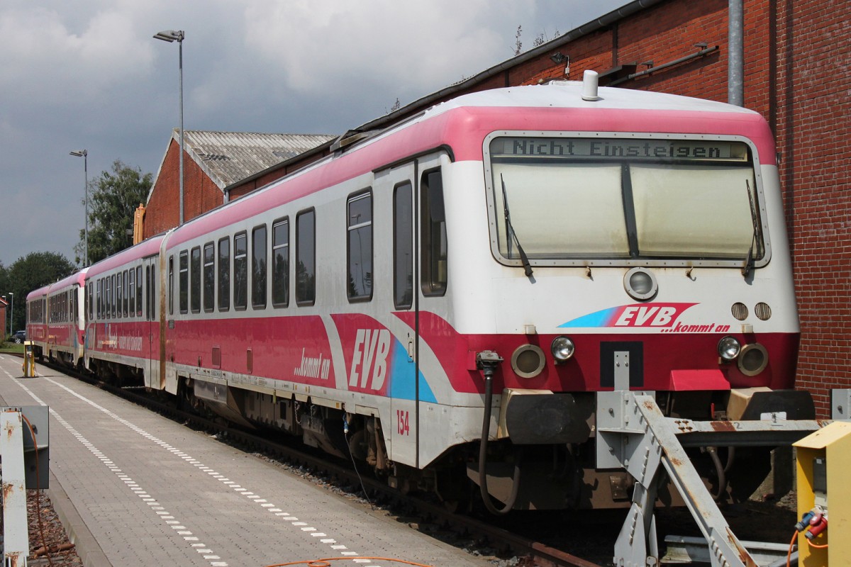 6128 154 (EVB 154) und ein weiterer EVB 628 standen am 30.7.13 in Bremervörde