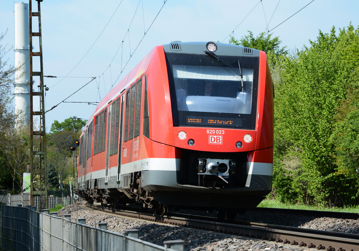 620 023 RB30 von Bonn nach Ahrbrück in Bonn-Friesdorf - 24.04.2015