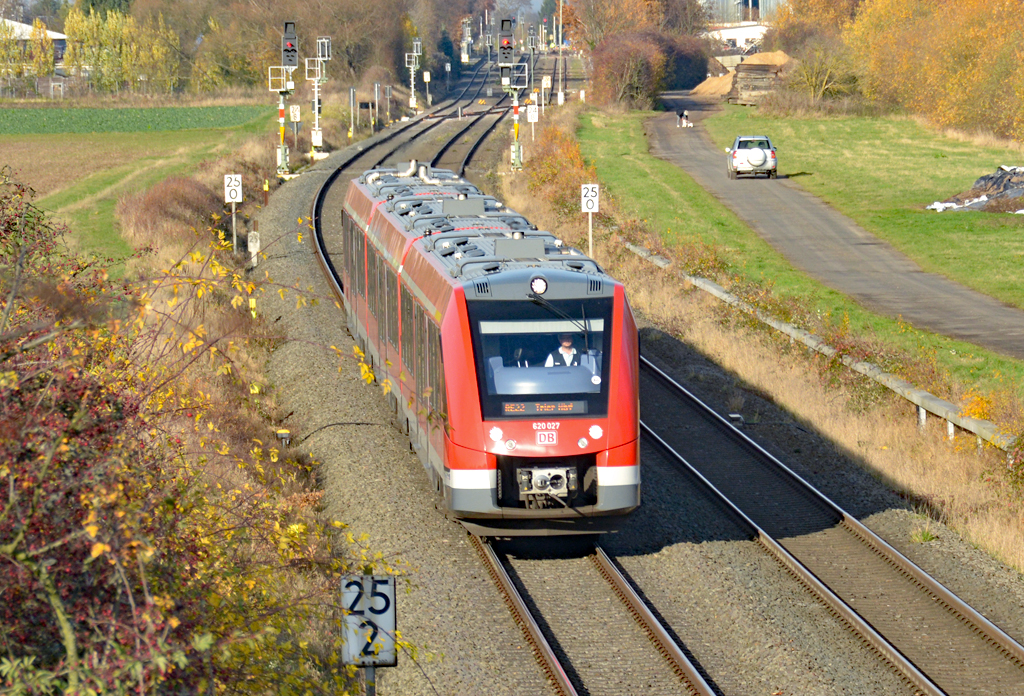 620 027 RE22 nach Trier bei Derkum - 24.11.2016