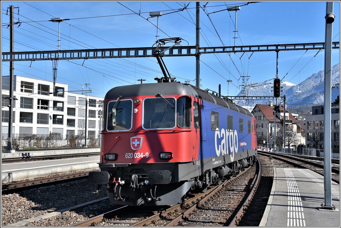 620 034-9  Aarburg-Oftringen  in Chur. (22.03.2018)