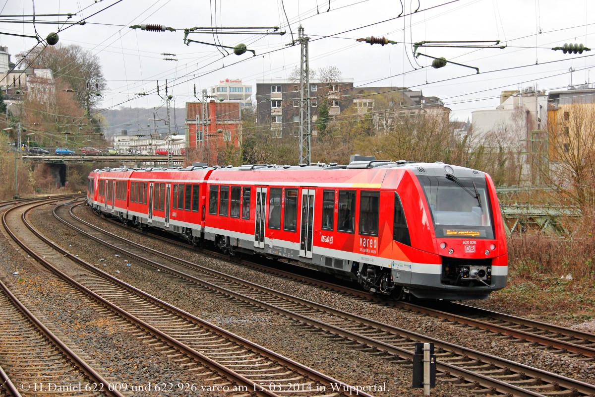 622 009 und 620 026 vareo (Lint 81) als Leerfahrt am 15.03.2014 in Wuppertal Elberfeld.
