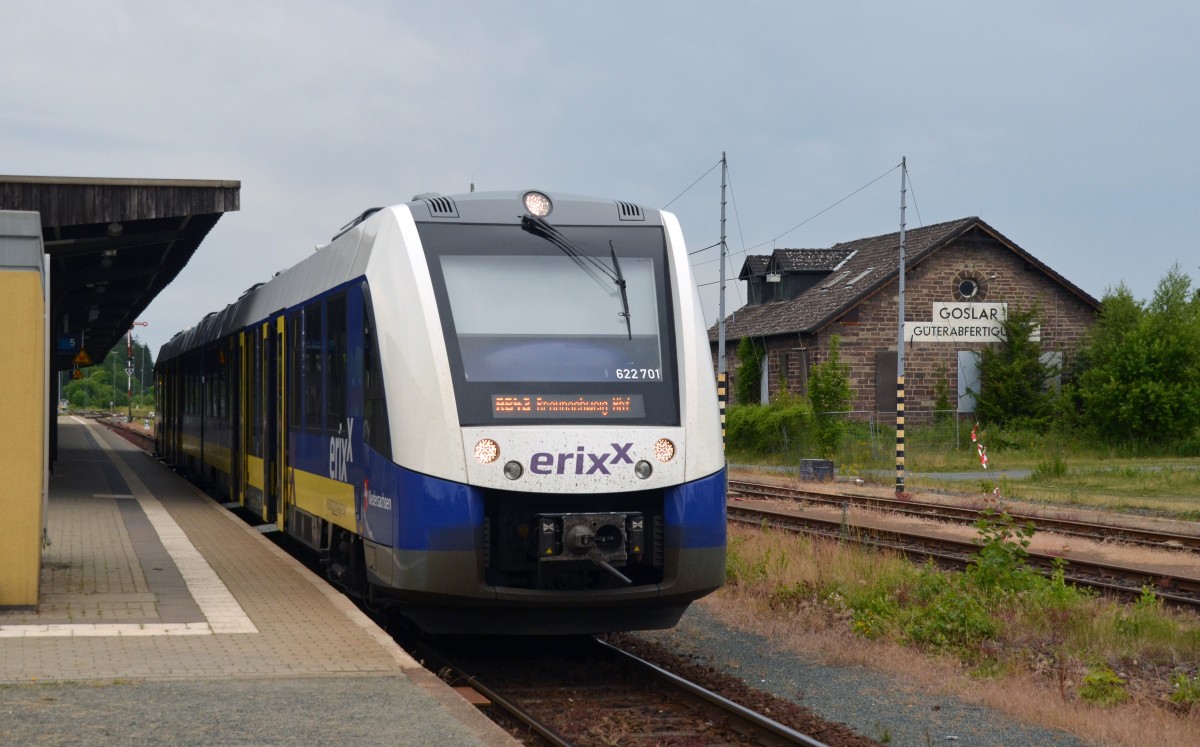 622 201 wartet am 28.06.15 in Goslar auf die Abfahrt nach Braunschweig.