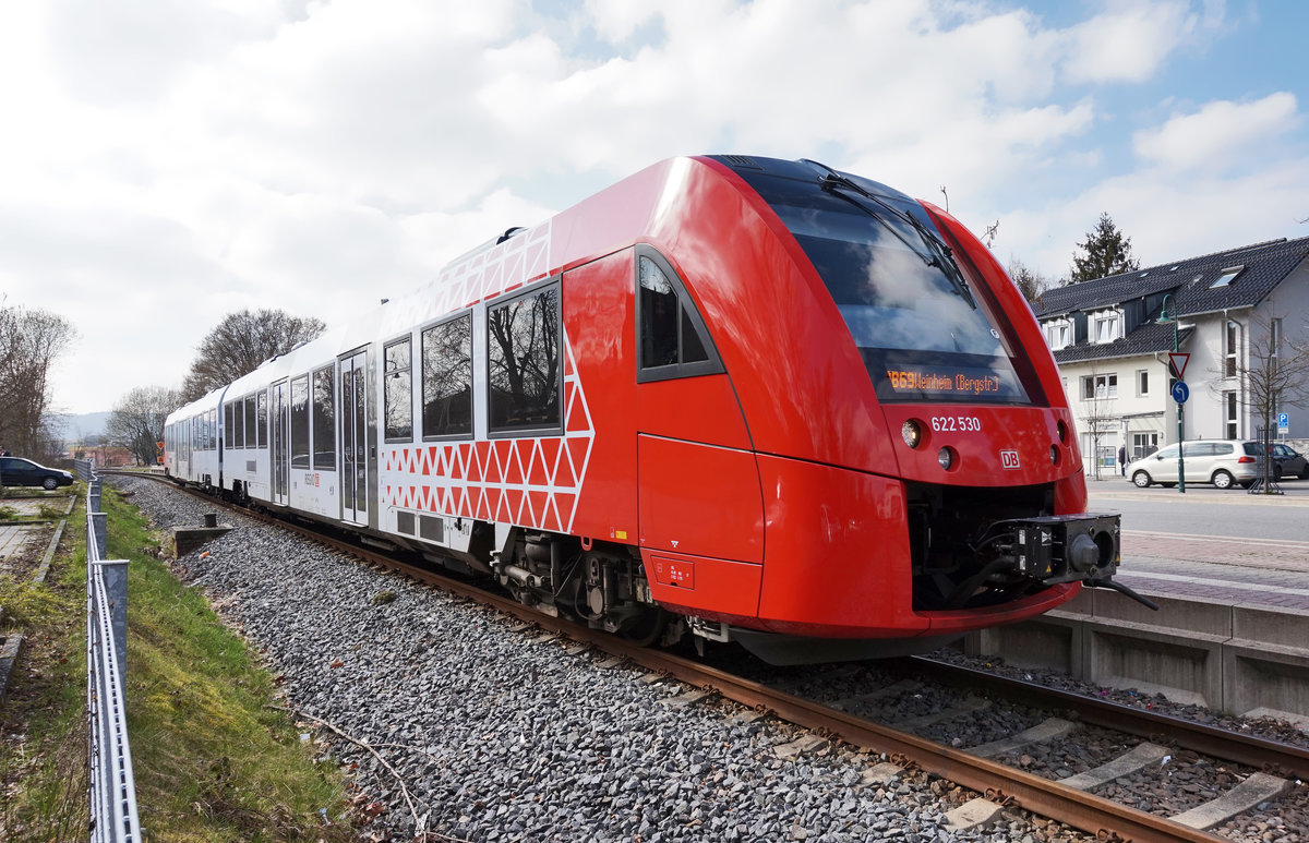 622 530-3 als RB 13334 (Fürth (Odenwald) - Weinheim (Bergstraße)), am 26.3.2016 in Fürth (Odenwald).