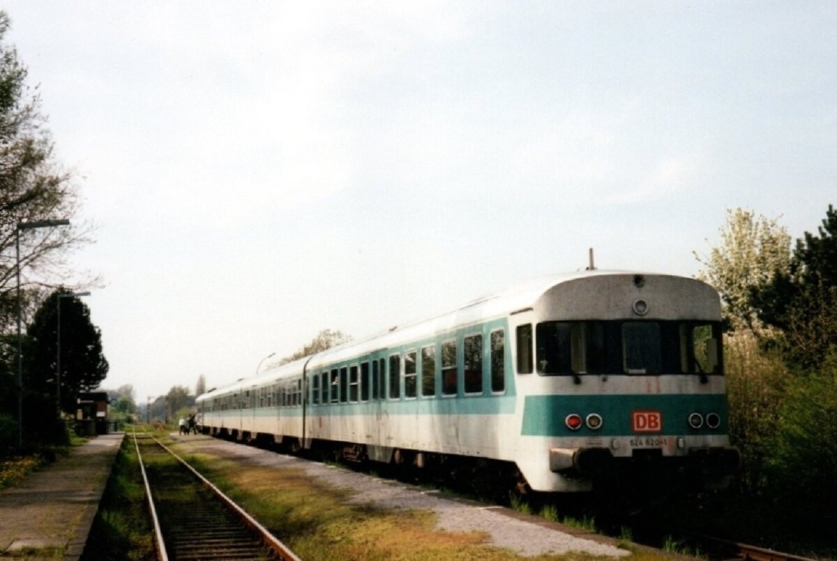 624 620 als RB64 Münster - Gronau im Bahnhof Nienberge (heute Münster=Häger), Sommer 2000