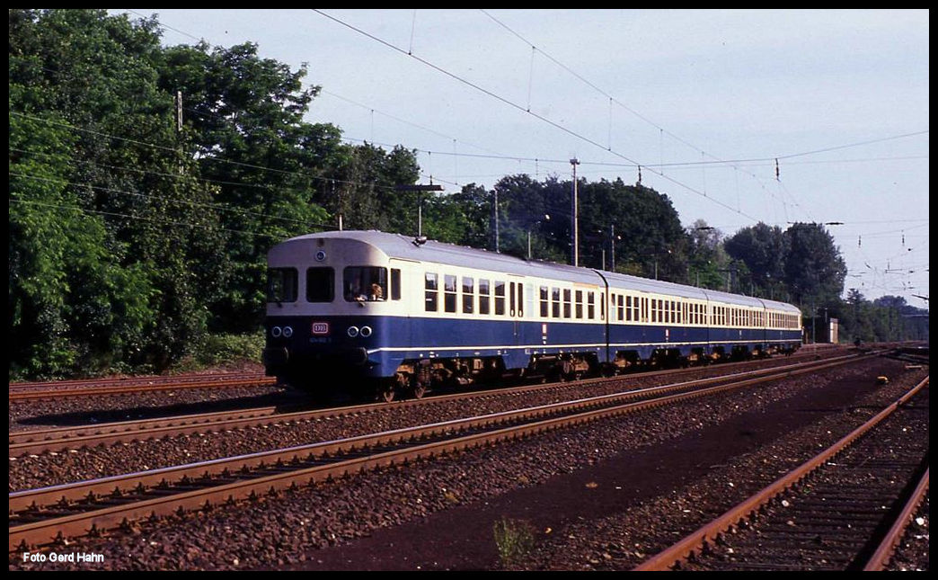 624662 vierteilig als E 8610 in Kattenvenne auf dem Weg von Osnabrück nach Münster am 23.7.1991.