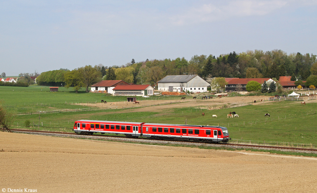 628 433 am 12.04.2014 bei Bachern (Strecke Dachau - Altomünster).