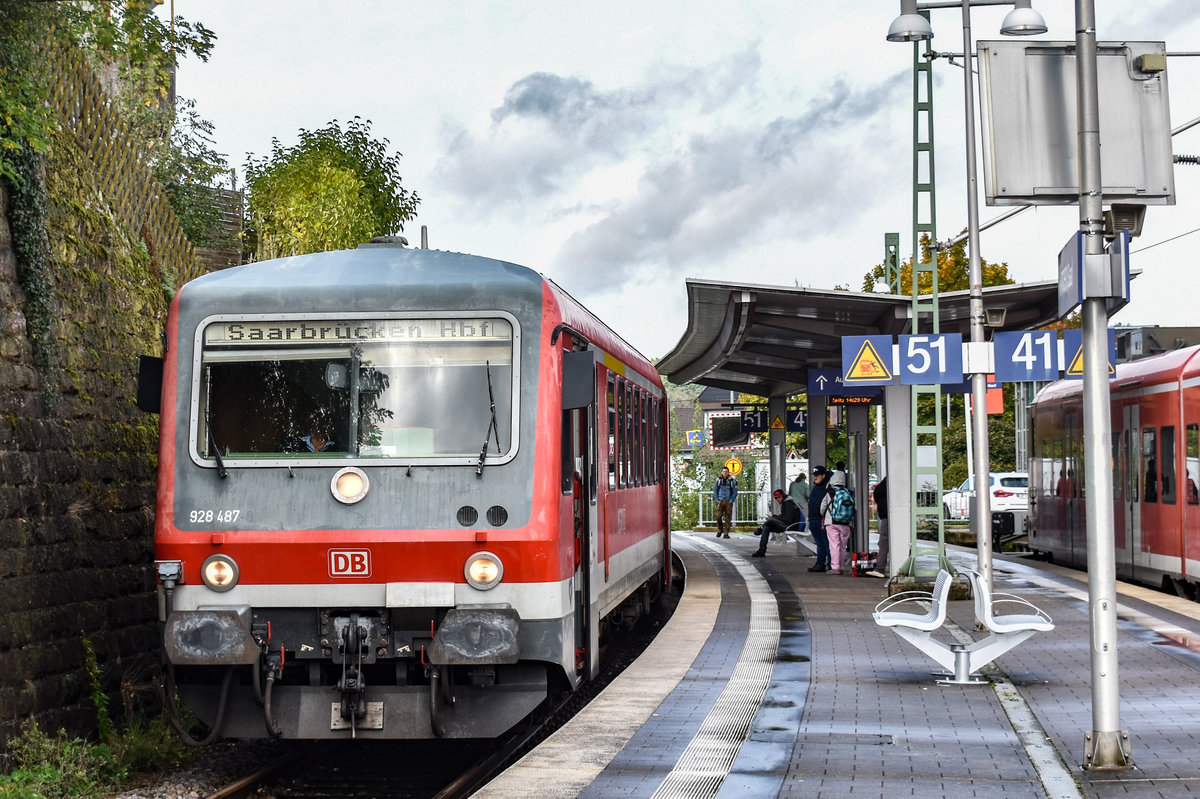 628 487 Anfang Oktober 2019 als RB72 nach Saarbrücken Hbf in Illingen(Saar)
