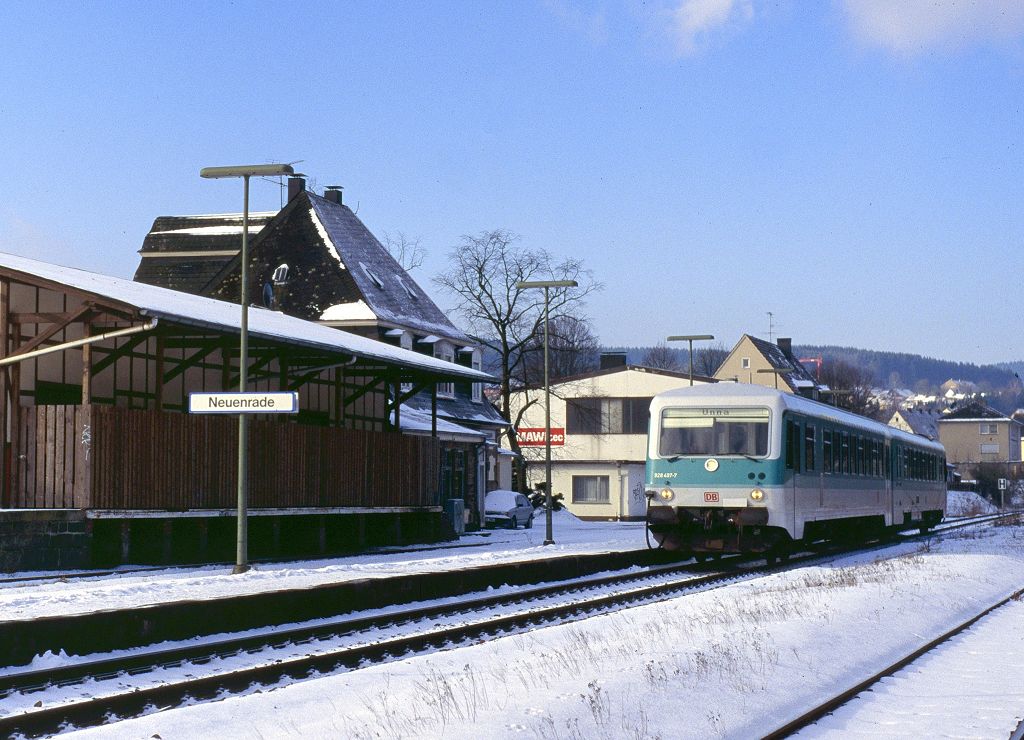 628 497 im Februar 1995 in Neuenrade.