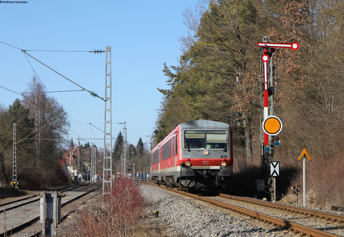628 543-6 als RE 22306 (Neustadt(Schwarzw)-Rottweil) bei Villingen 15.2.17. Standort von hinten her legal erreichbar
