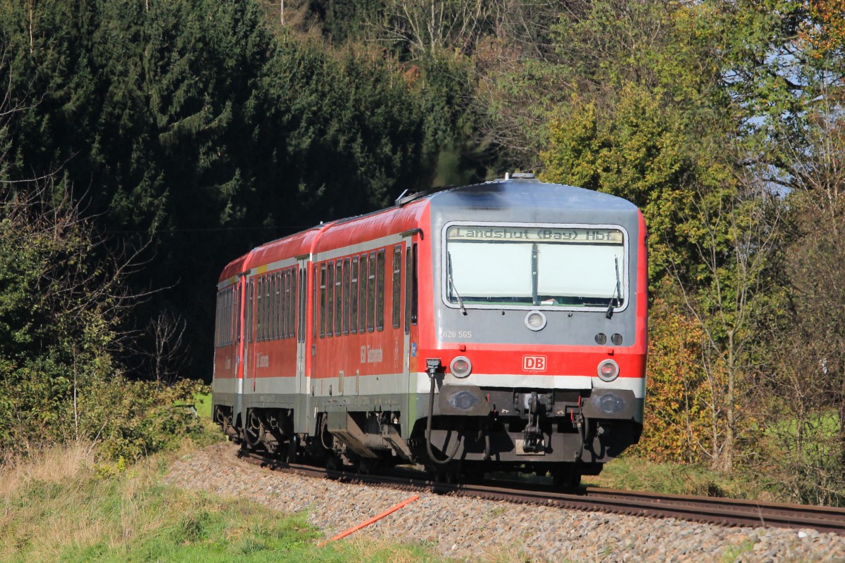 628 565 und ein weiterer 628 am 25. Oktober 2014 bei Surheim.