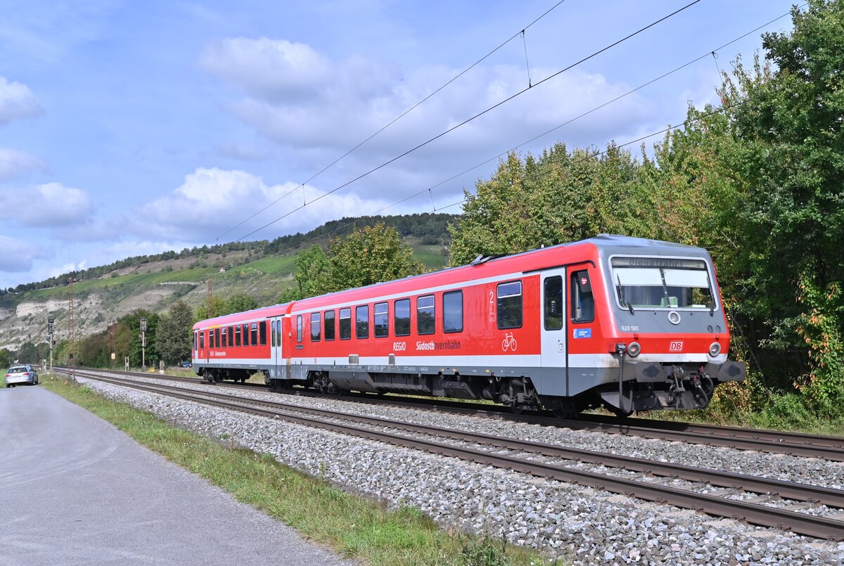 628 581 von DB REGIO SÜDOSTBAYERNBAHN auf Dienstfahrt. Thüngersheim den 28.9.2021