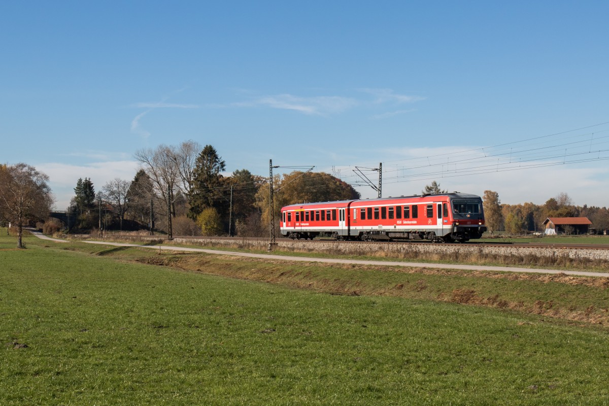 628 612 fuhr am 3. November 2015 durch Übersee in Richtung Traunstein.