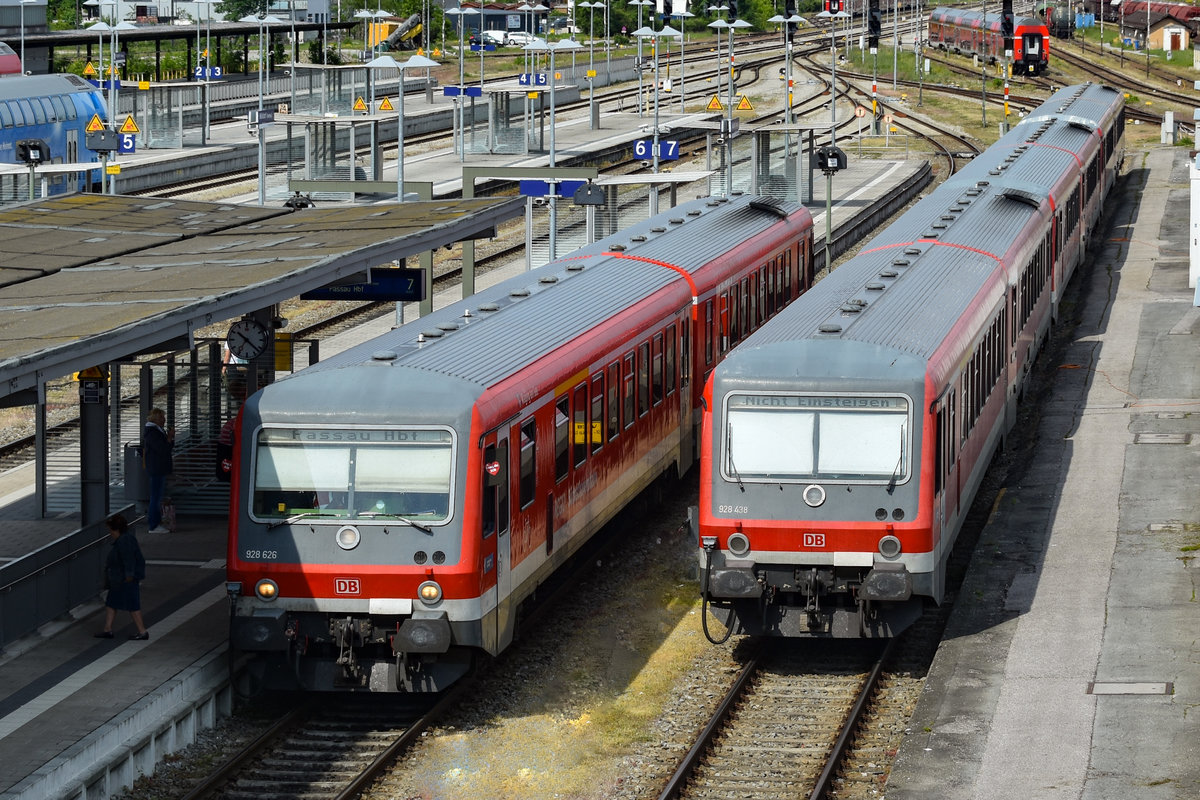 628 626 als RB nach Passau neben 628 438(Westfrankenbahn), 628 574 und 628 426(Gäubodenbahn). Mühldorf(Oberbay), Mai 2019