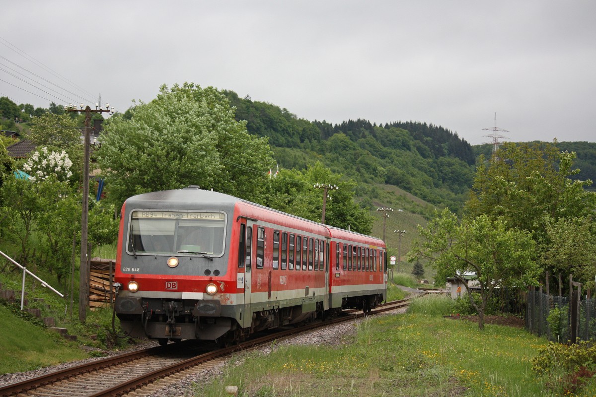 628 648 am 19.5.13 als RB94 nach Traben Trabach bei der Einfahrt in Reil (DB)