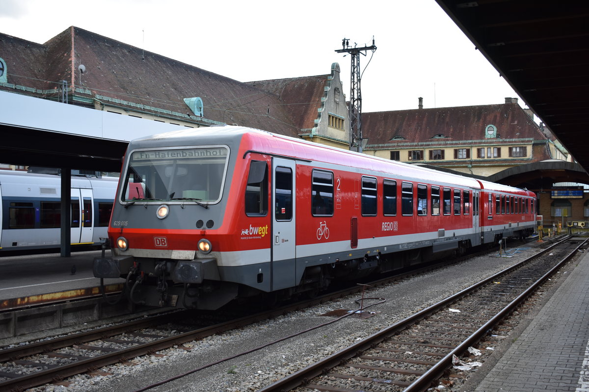 628 905 im März 2019 als RB nach Friedrichshafen Hafen im Lindauer Hbf