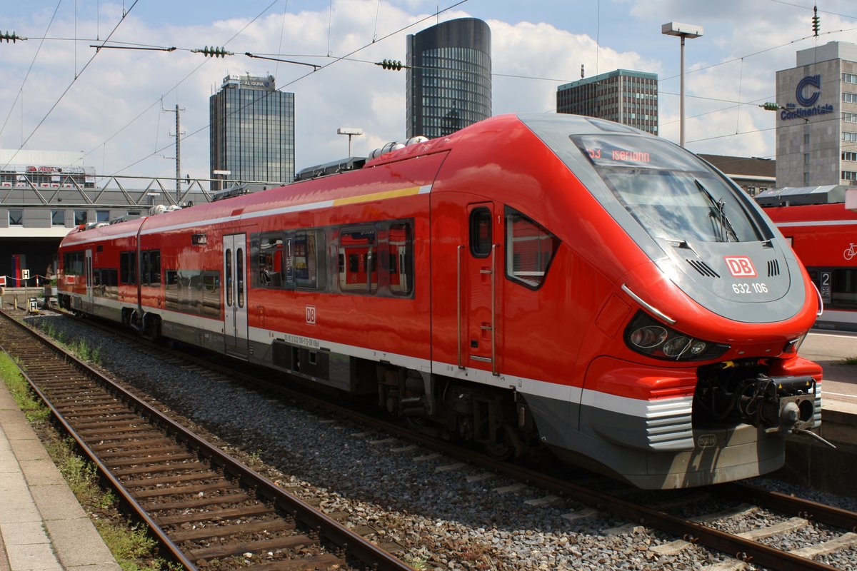 632 106-0 steht am 27.05.2019 als RB53 (RB14939)  Ardey-Bahn  von Dortmund Hauptbahnhof nach Iserlohn im Startbahnhof bereit.