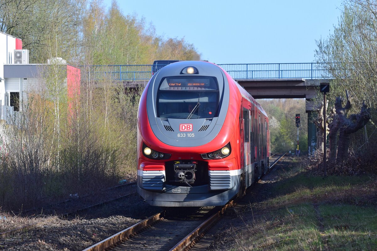 633 105 erreicht Dortmund Bövinghausen von Castrop Rauxel aus kommend.

Dortmund Bövinghausen 14.04.2023