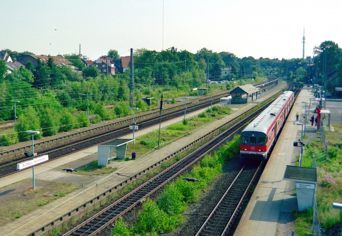 634 657 als RB 34627 (Buchholz–Bennemhlen) am 05.08.2004 im noch nicht modernisierten Bahnhof Buchholz (Nordheide)
