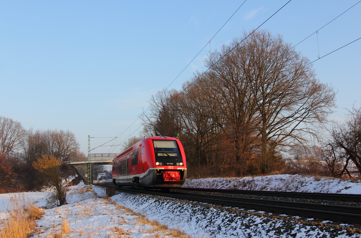 641 025 DB Regio bei Hochstadt/ Marktzeuln am 28.01.2017.