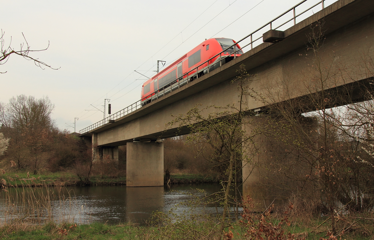 641 028 DB Regio auf der Main Brücke bei Lichtenfels am 31.03.2016.