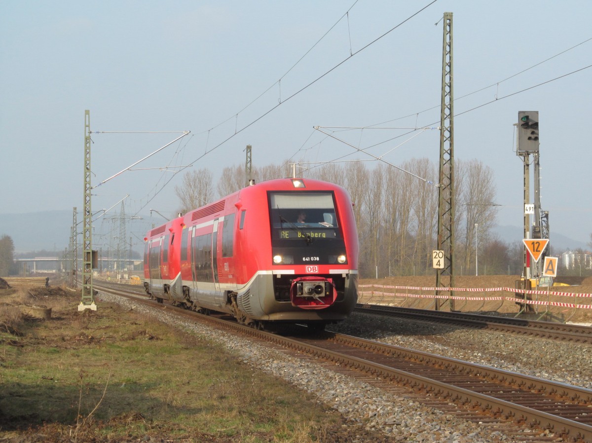 641 038 und ein weiterer 641er sind am 06. März 2014 als RE nach Bamberg bei Ebensfeld unterwegs.