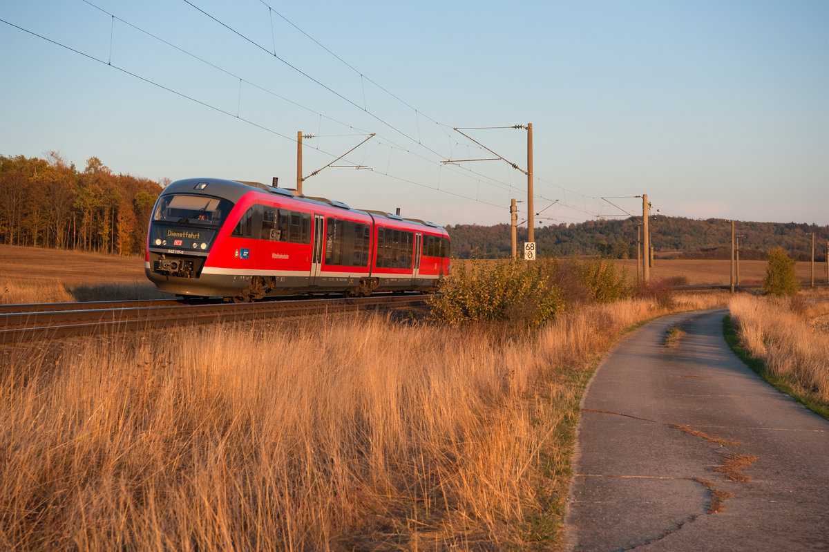 642 117 als Leerfahrt bei Oberdachstetten Richtung Würzburg, 15.10.2018