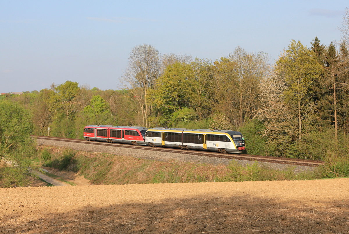 642 124+189 als RE Heilbronn-Crailsheim am 17.04.2020 bei Neuenstein-Untereppach. 