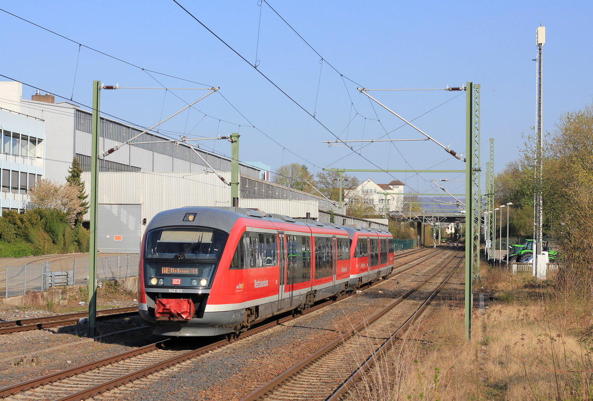 642 162+727 als RE Crailsheim-Heilbronn am 06.04.2020 bei der Einfahrt in Öhringen Hbf auf Gleis 2. 
