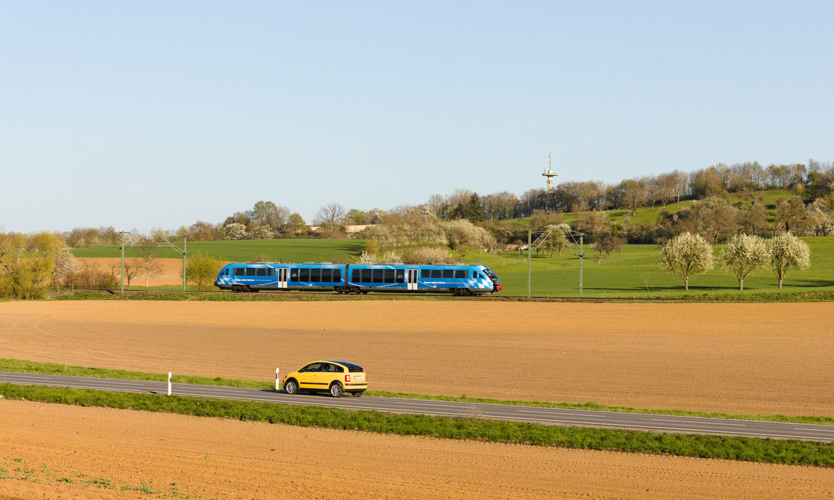642 205/705 als RE83 Hessental-Heilbronn am 23.04.2021 zwischen Öhringen West und Bitzfeld. 