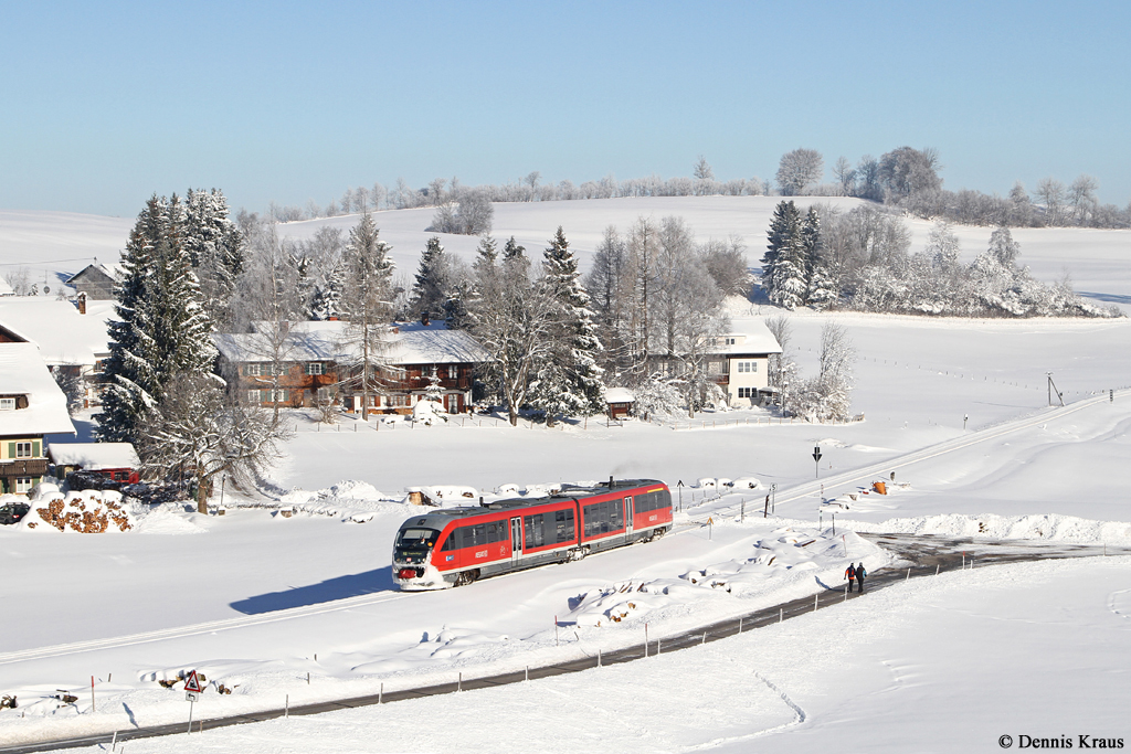 642 213 als RB 5476 am 01.01.2015 bei Wertach.
