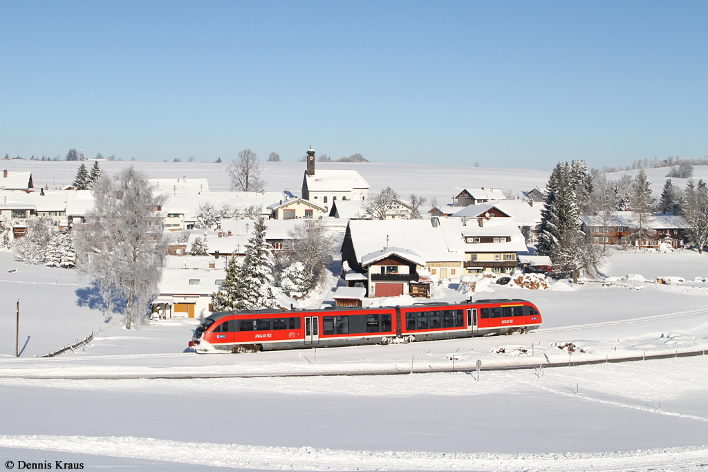 642 213 als RB 5476 am 01.01.2015 bei Wertach.