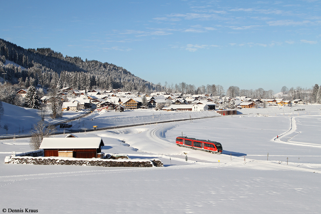 642 218 als RB 5477 am 01.01.2015 bei Pfronten.