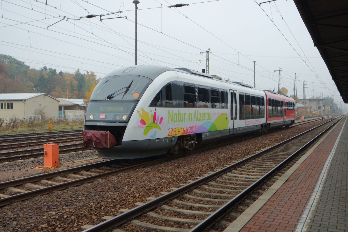 642 625 von DB Regio Westfrankenbahn im Dienst der Erzgebirgsbahn am 29.10.2015 in Gößnitz.